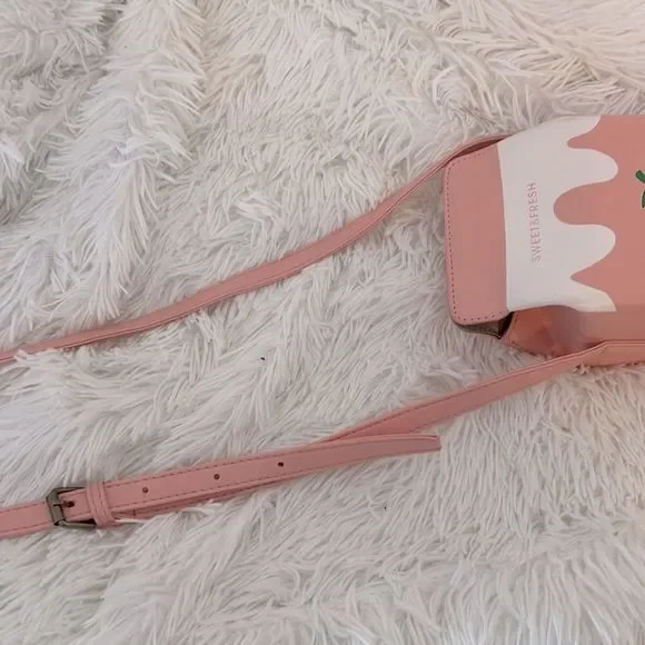 Boutique Strawberry Milk Carton Mini Purse - Picture 9 of 12